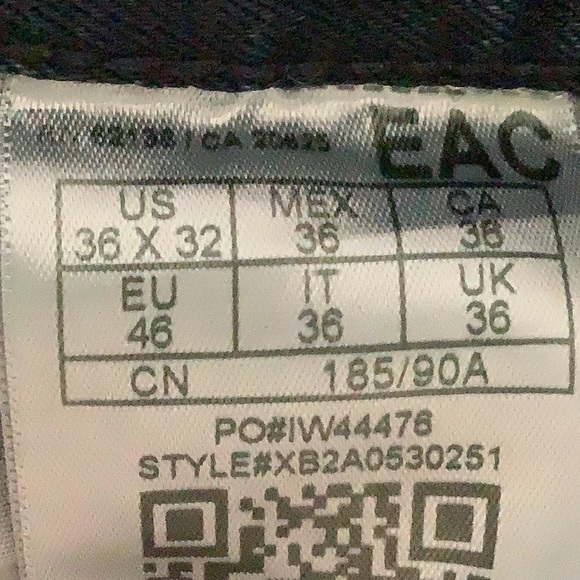 Guess Men's Denim Blue Jeans - Picture 8 of 8